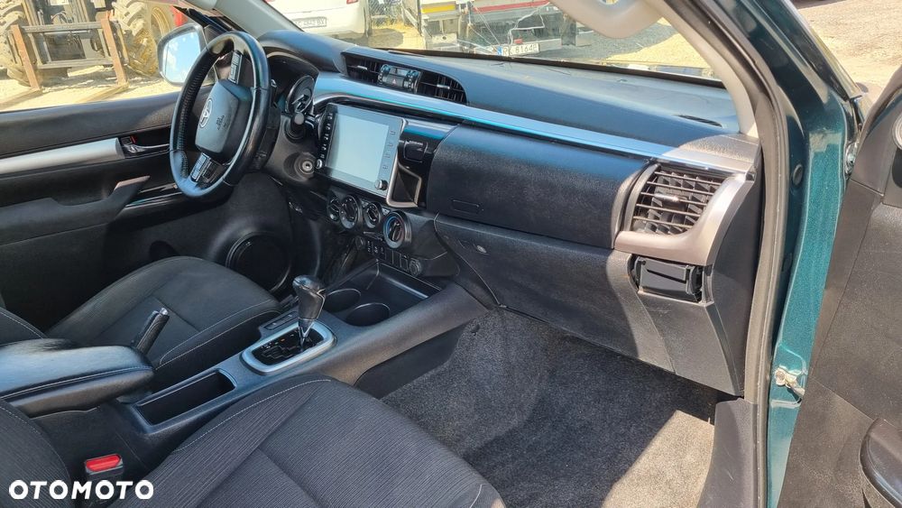 Toyota Hilux 4x4 Double Cab Autm Executive - 20