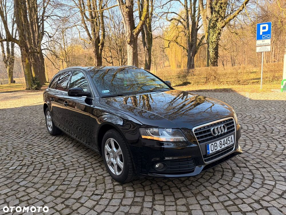 Audi A4 Avant - 11