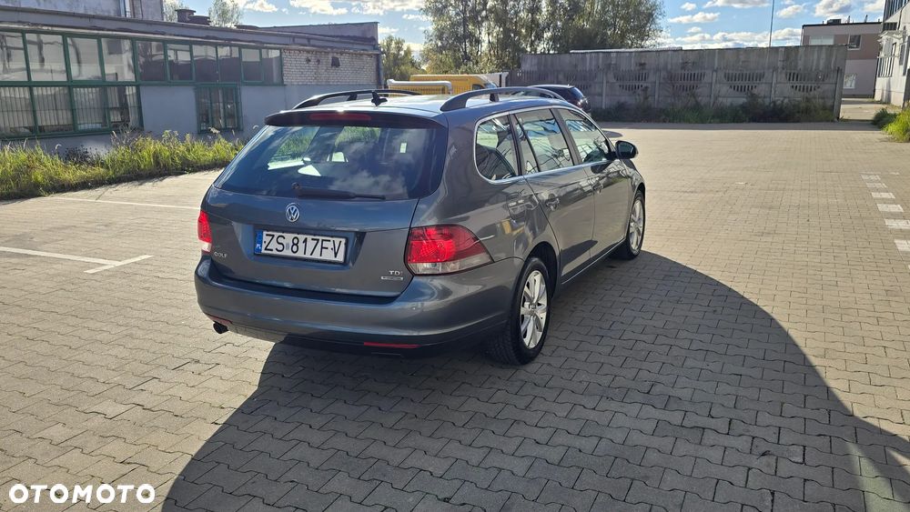 Volkswagen Golf 1.6 TDI Comfortline - 4