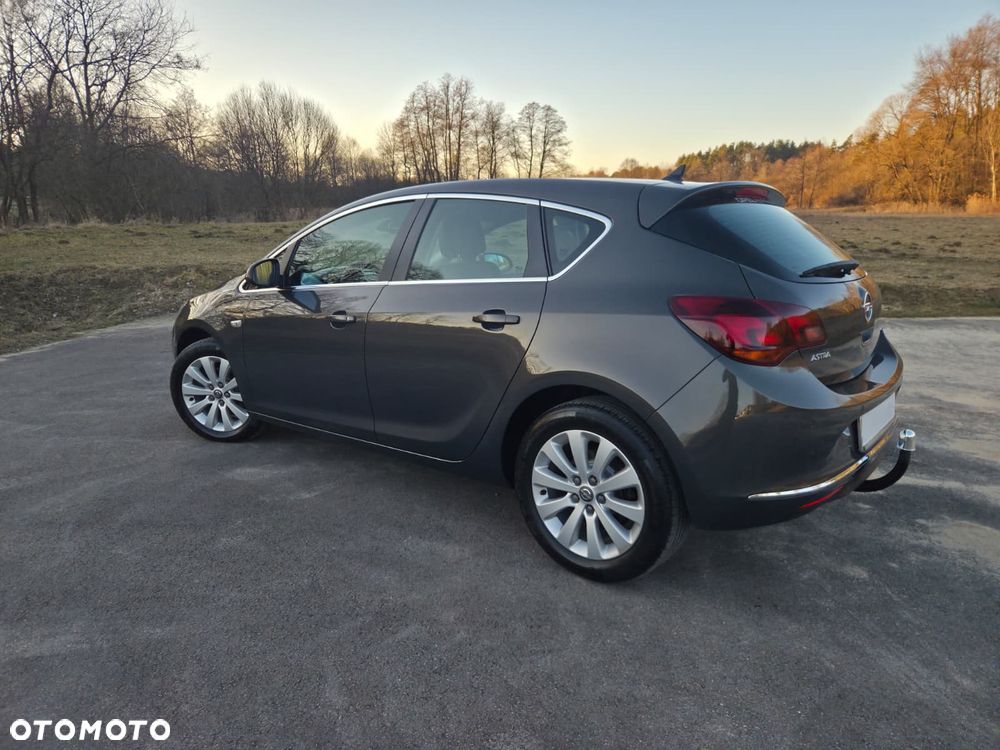 Opel Astra 1.7 CDTI DPF Cosmo - 8