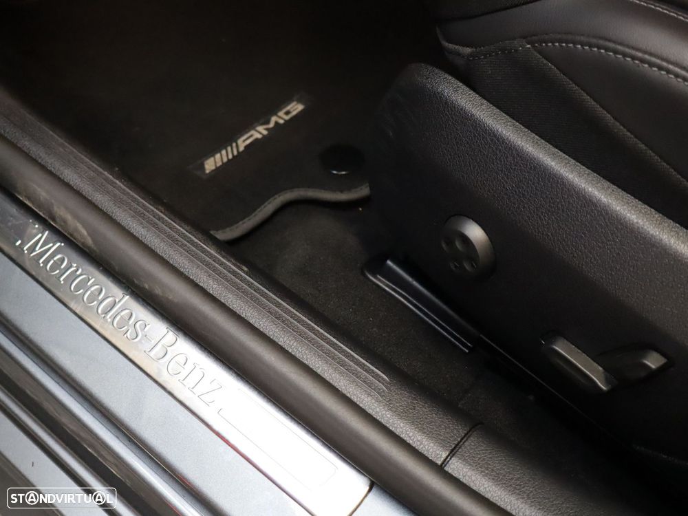 Mercedes-Benz C 300 e AMG Line - 12
