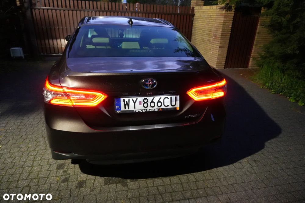 Toyota Camry 2.5 Hybrid Executive CVT - 7