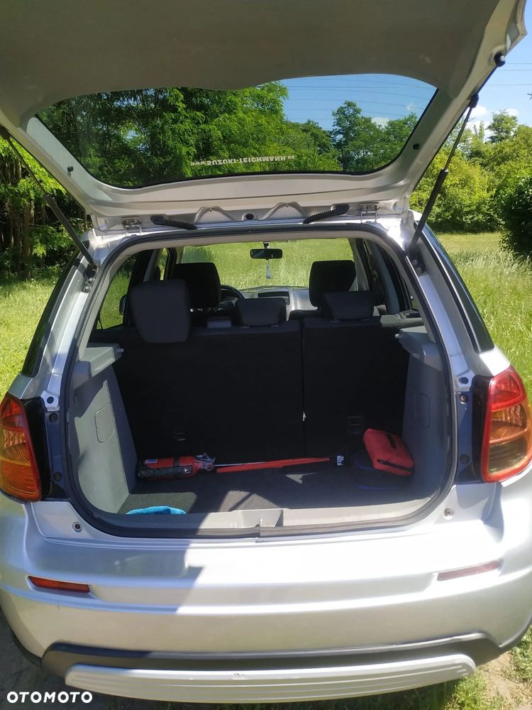 Suzuki SX4 1.9 DDiS 4WD GS / Premium - 9