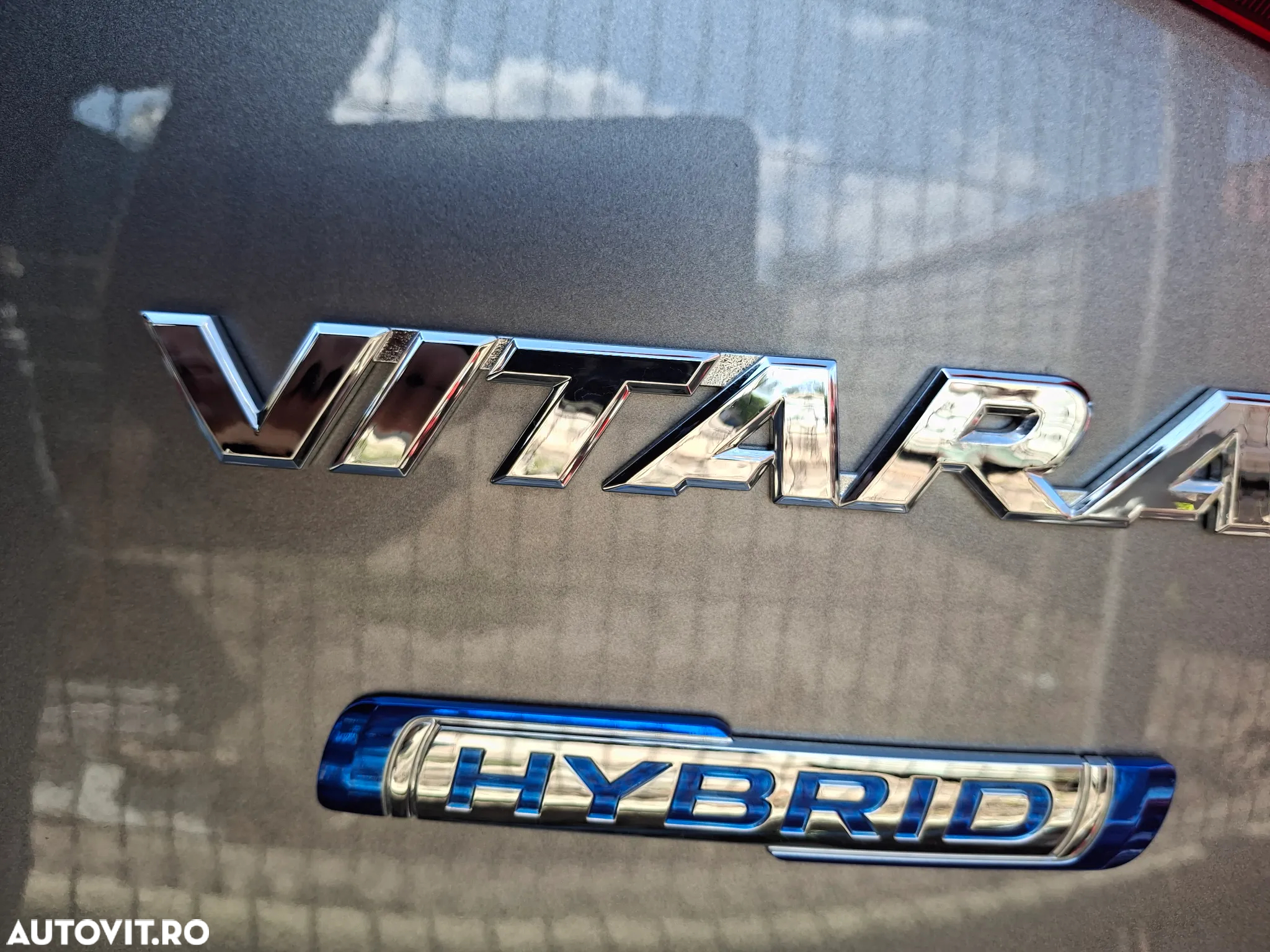 Suzuki Vitara 1.4 Boosterjet AllGrip MHEV Luxus - 31