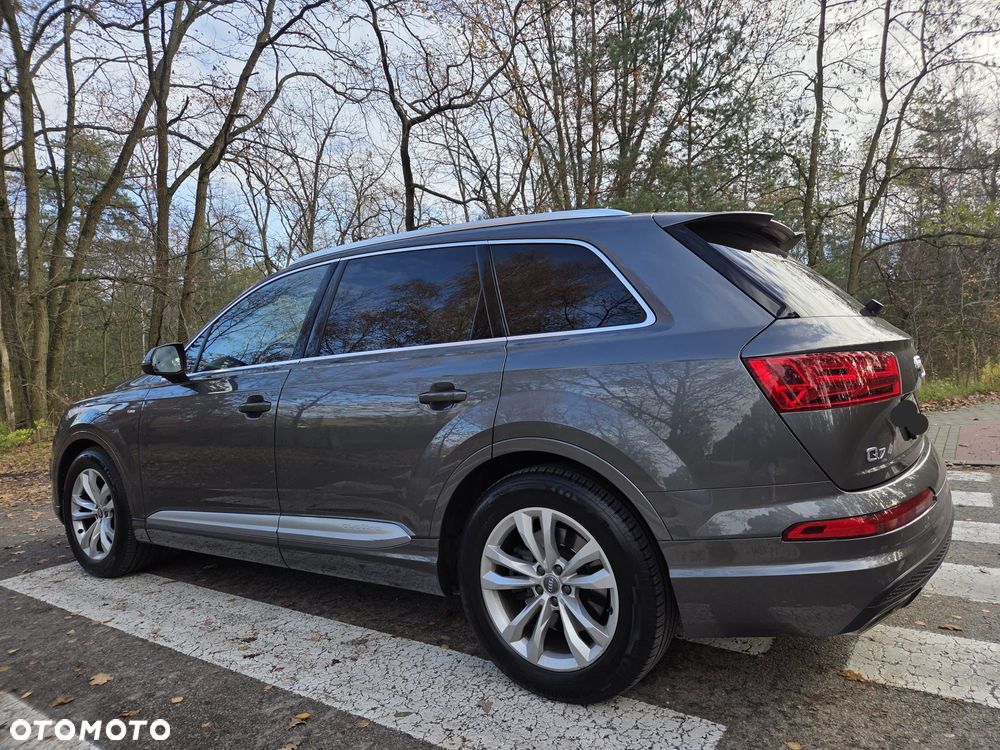 Audi Q7 - 7