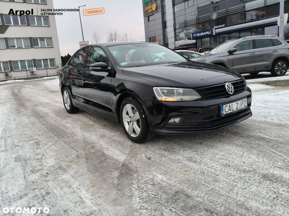 Volkswagen Jetta - 1