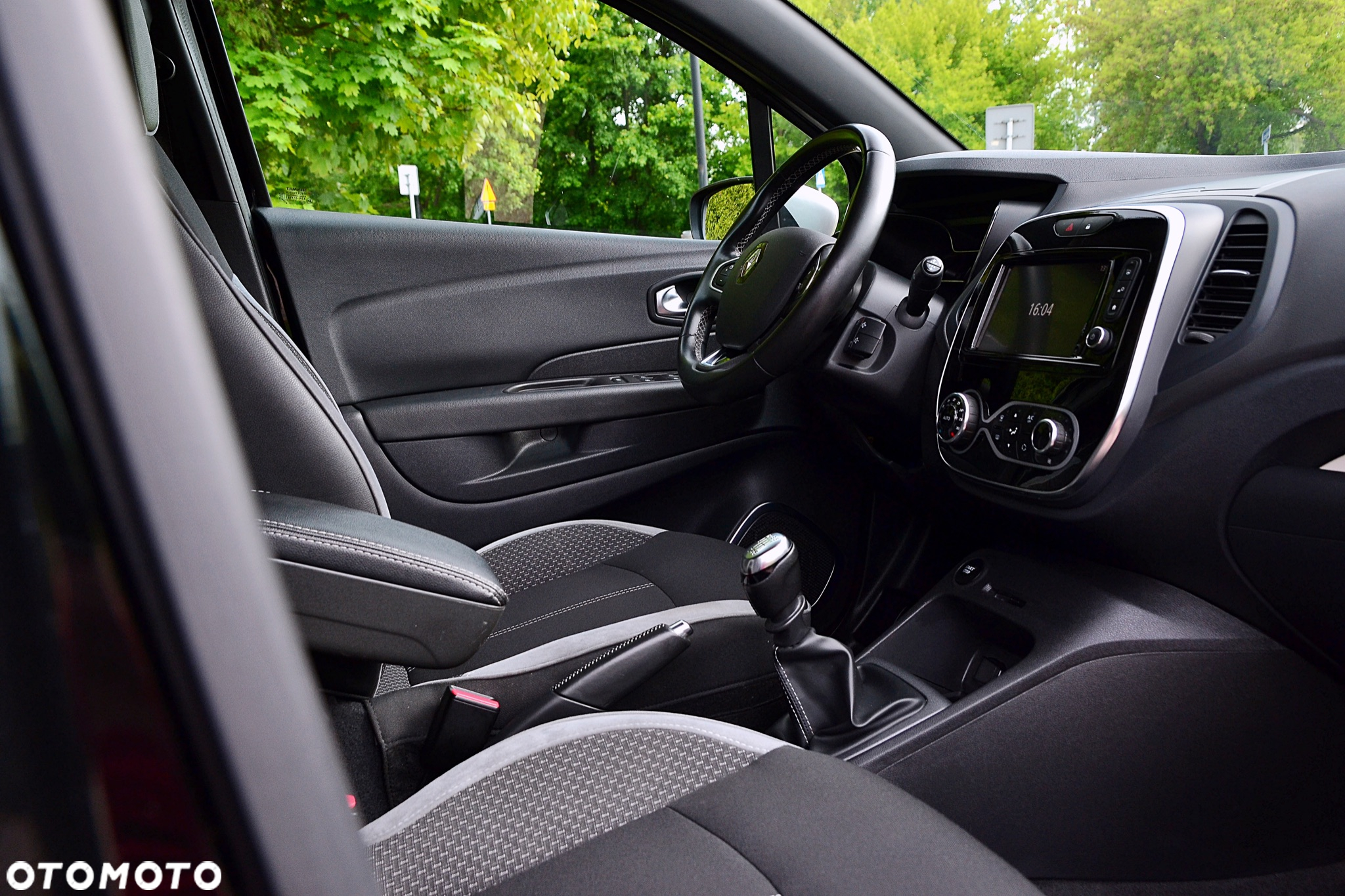 Renault Captur 1.3 TCe Intens - 12