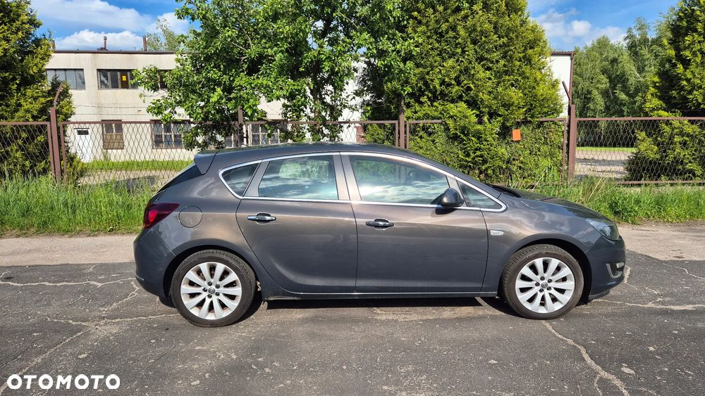 Opel Astra 1.4 T Cosmo - 3
