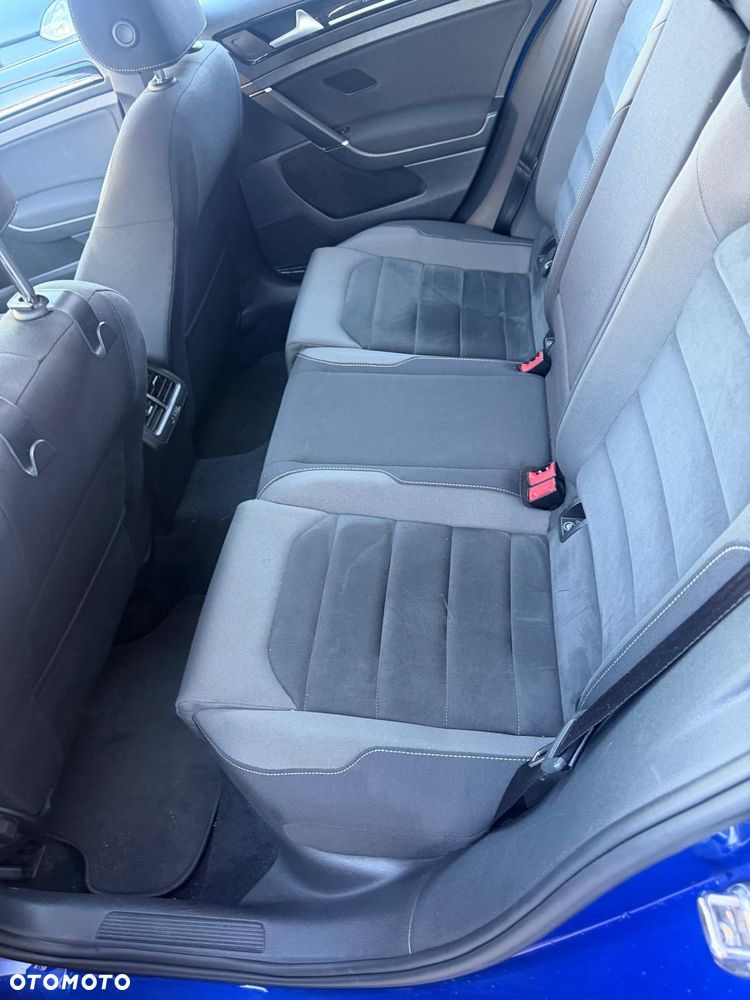 Volkswagen Golf - 14