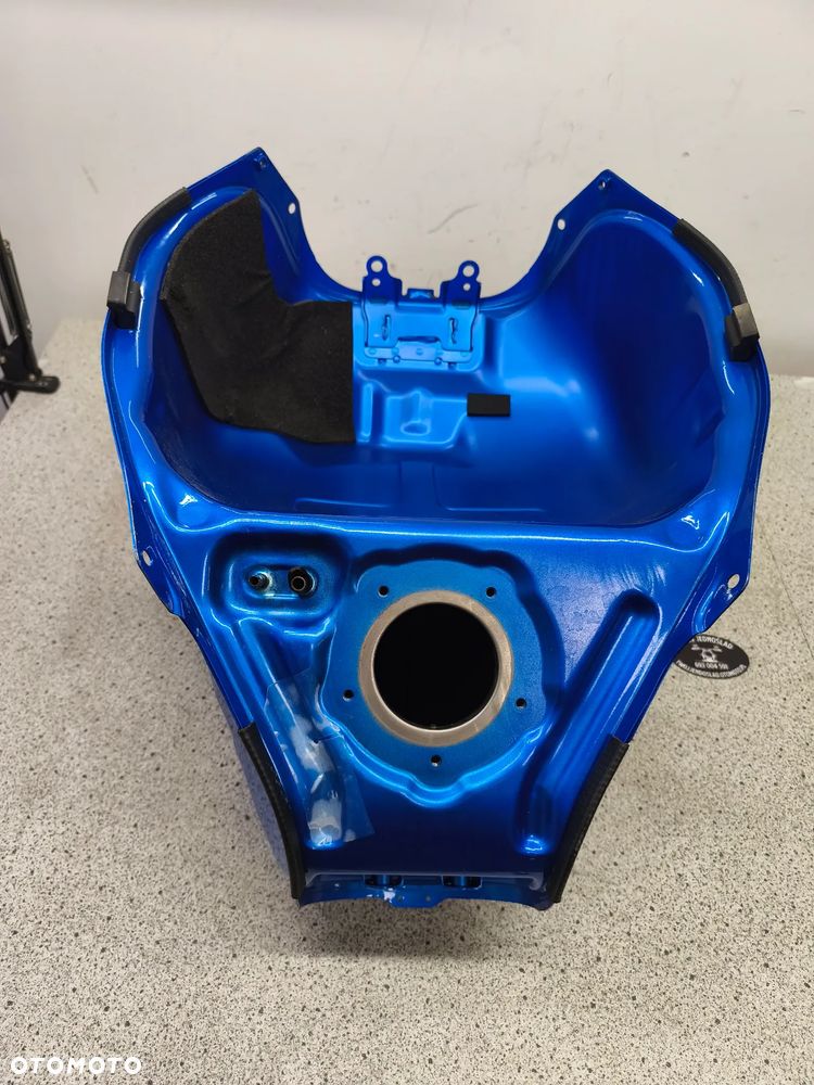 Bak, zbiornik paliwa Suzuki GSX-S 1000 GSXS 1000 GX - 31