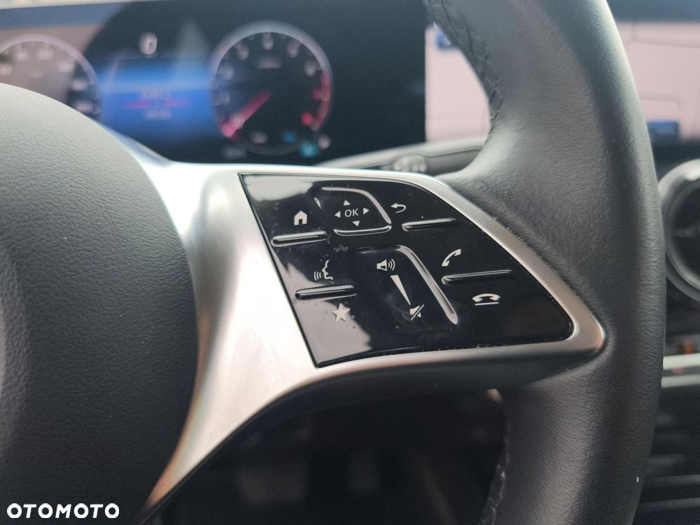 Mercedes-Benz GLA - 15