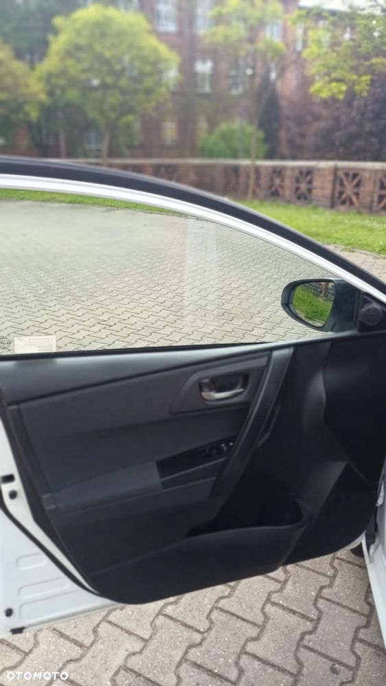 Toyota Auris 1.33 VVT-i Active - 20