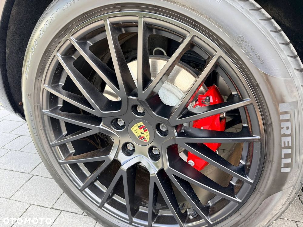 Porsche Cayenne - 19