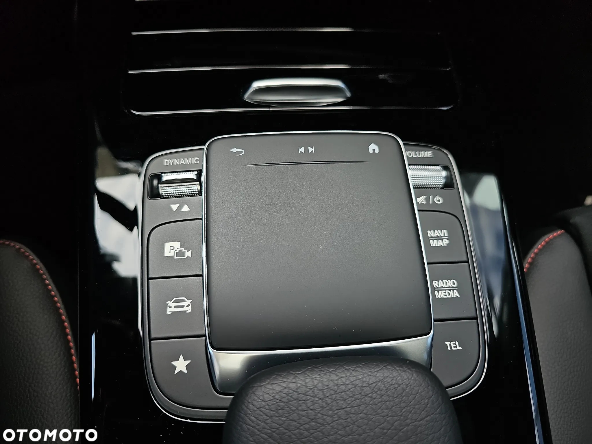 Mercedes-Benz CLA 200 d 4-Matic 8G-DCT - 28