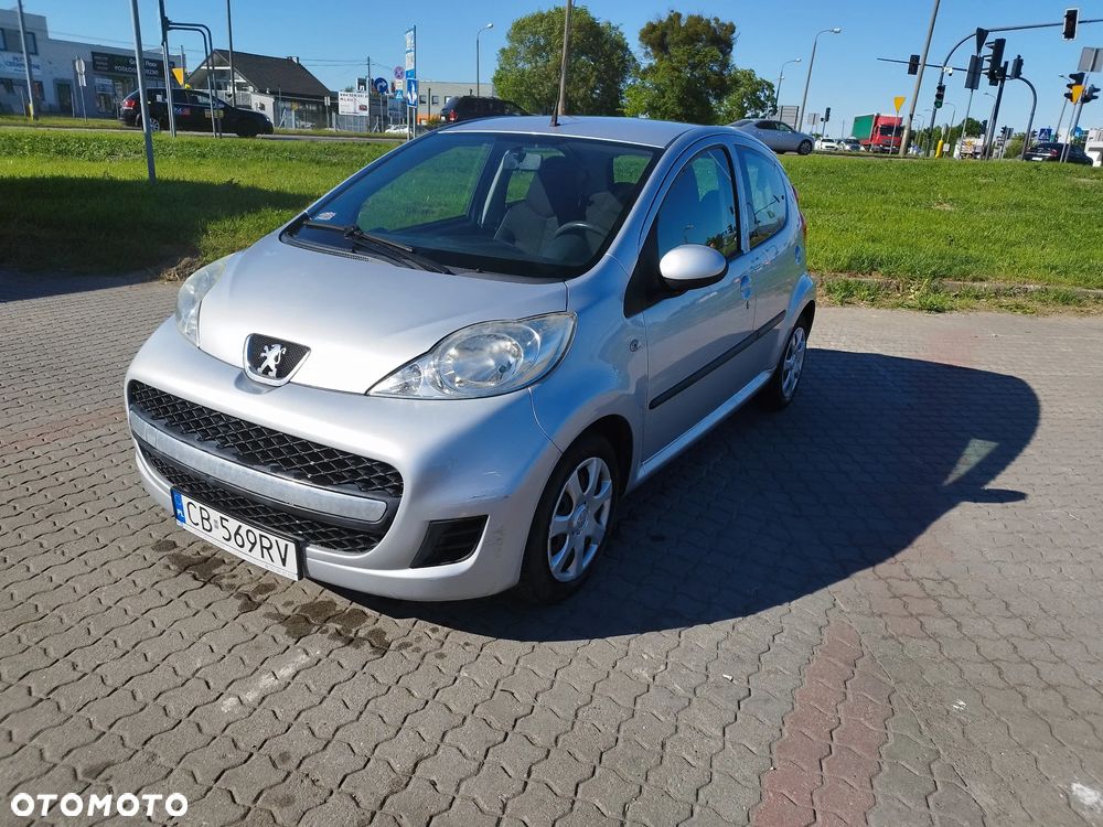 Peugeot 107 70 2-Tronic Filou - 1