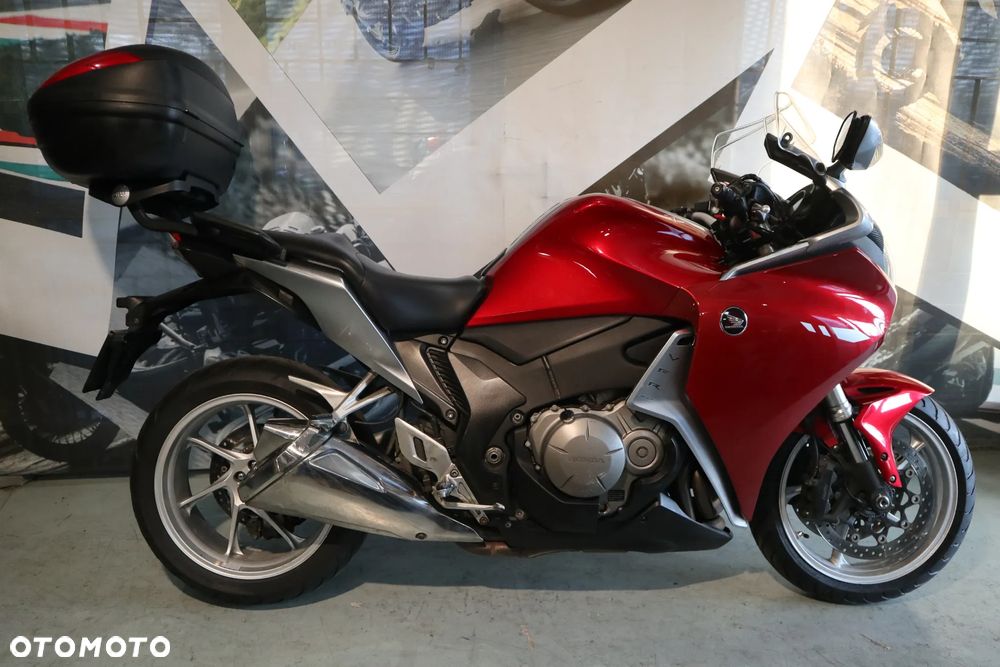 Honda VFR - 17