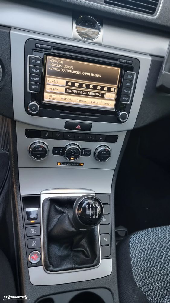 VW Passat Variant 1.6 TDI Confortline BlueMotion - 11