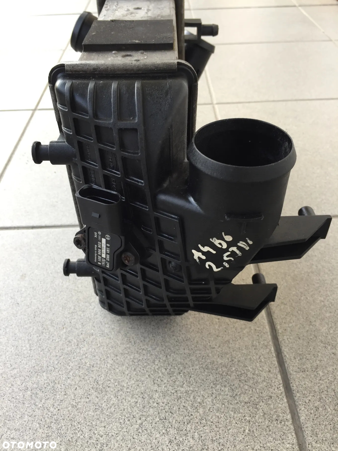 CHŁODNICA POWIETRZA INTERCOOLER LEWA LEWY AUDI A4 B6 A4 B7 2.5 TDI 8E0145805P - 3