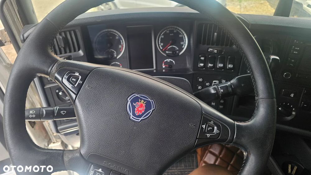 Scania R730 6X4 DO DREWNA - 13