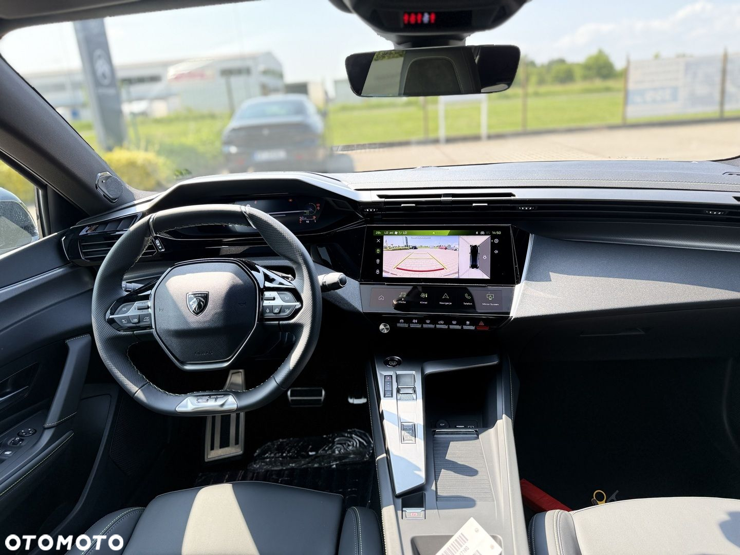 Peugeot 408 - 23