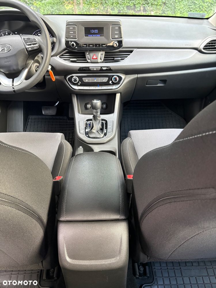 Hyundai i30 1.0 T-GDI Classic + DCT - 12