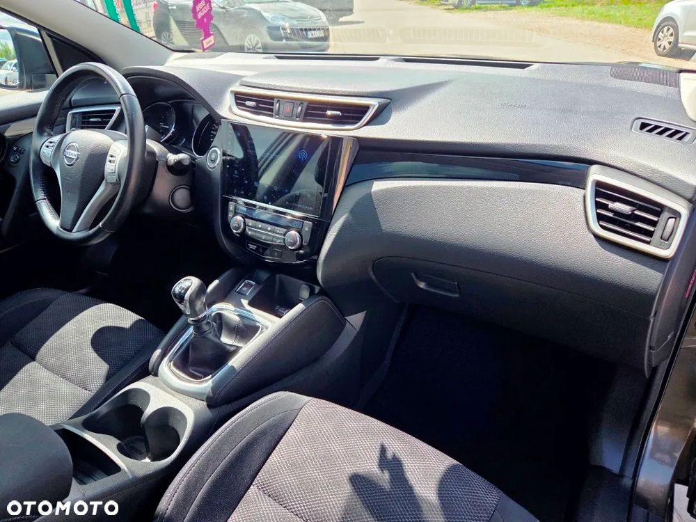 Nissan Qashqai 1.5 dCi N-Connecta - 32