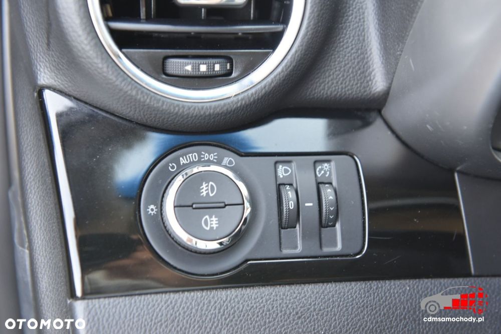 Chevrolet Orlando - 36