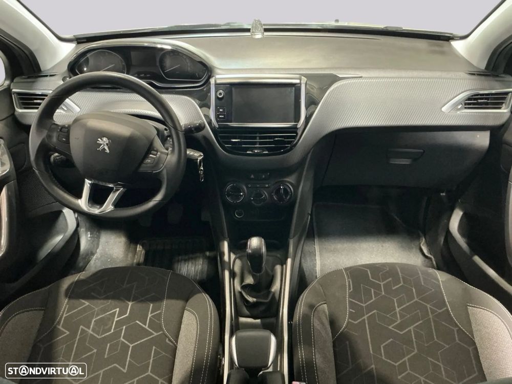 Peugeot 2008 1.2 PureTech Style - 6
