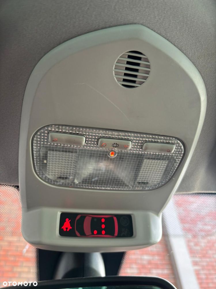 Peugeot 308 1.6 HDi Premium - 8