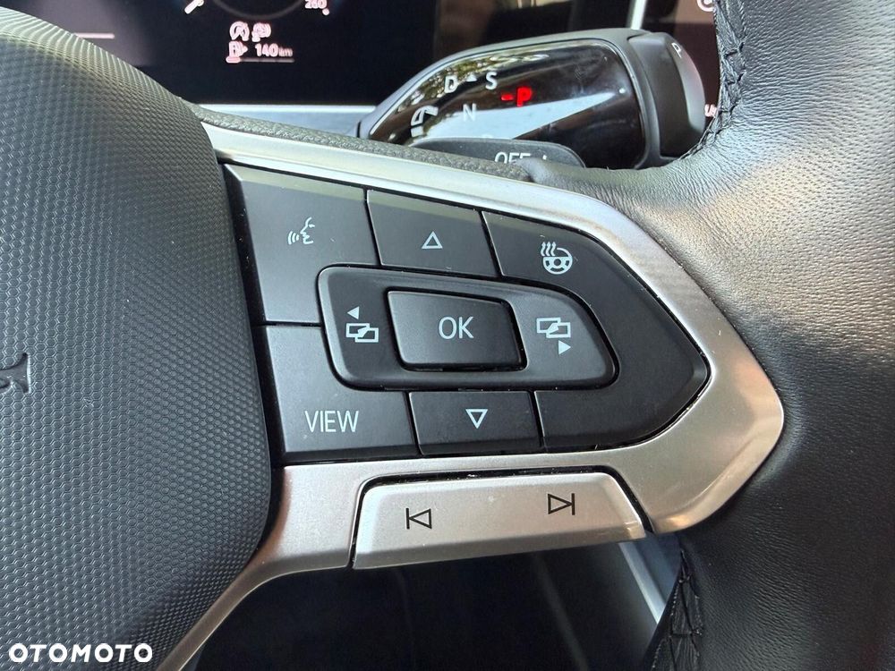 Volkswagen Passat - 10