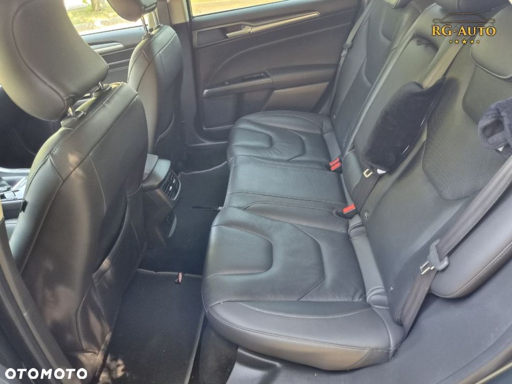 Ford Mondeo - 28