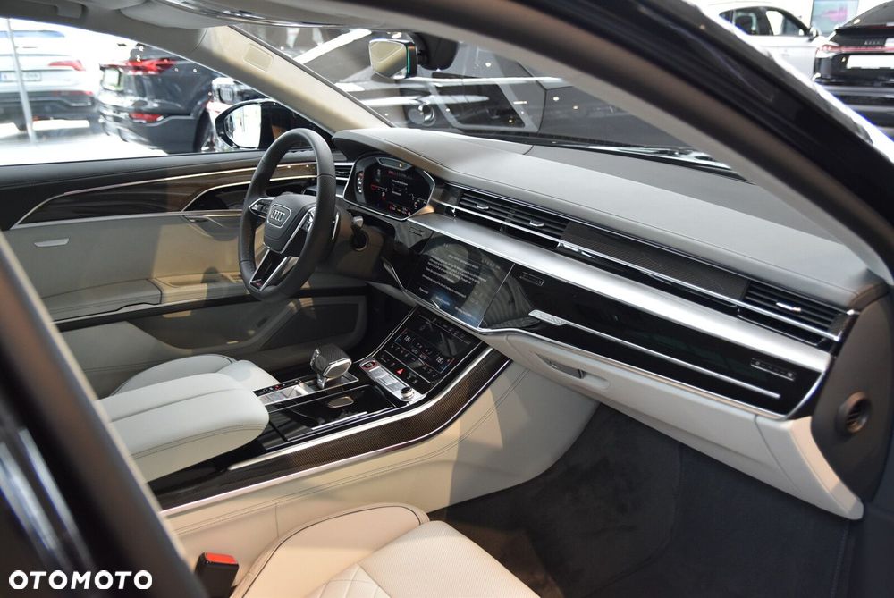 Audi S8 - 15
