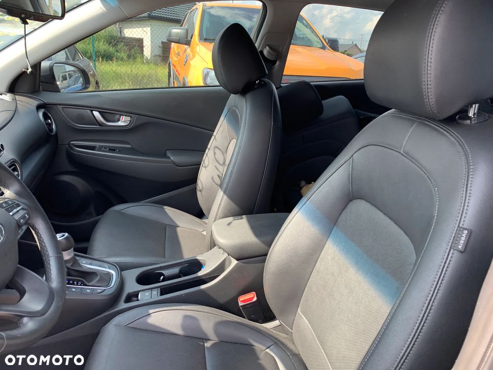 Hyundai Kona - 12