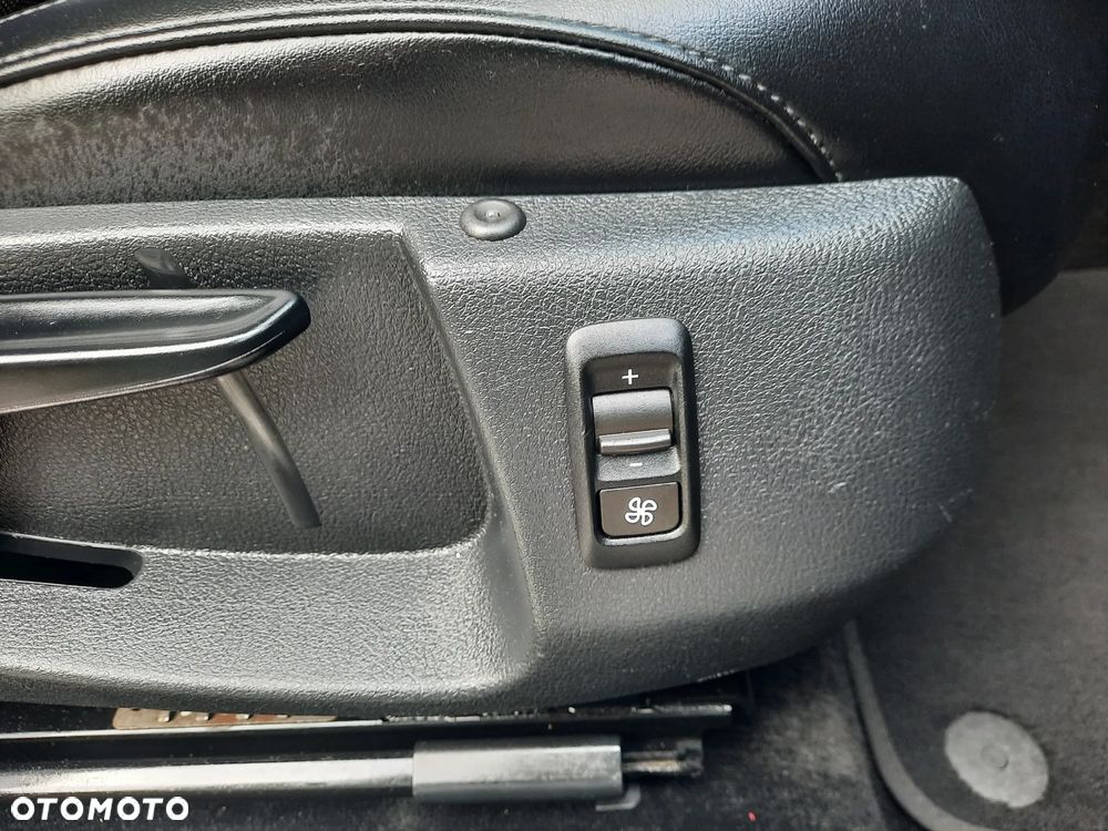 Volkswagen Passat 2.0 TDI Highline DSG - 16