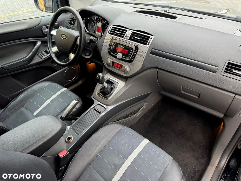 Ford Kuga - 9