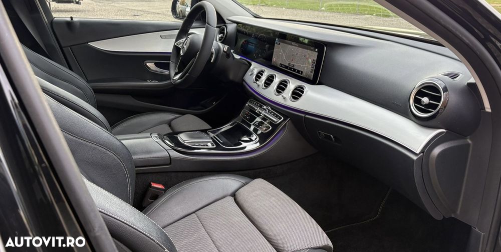 Mercedes-Benz E - 12