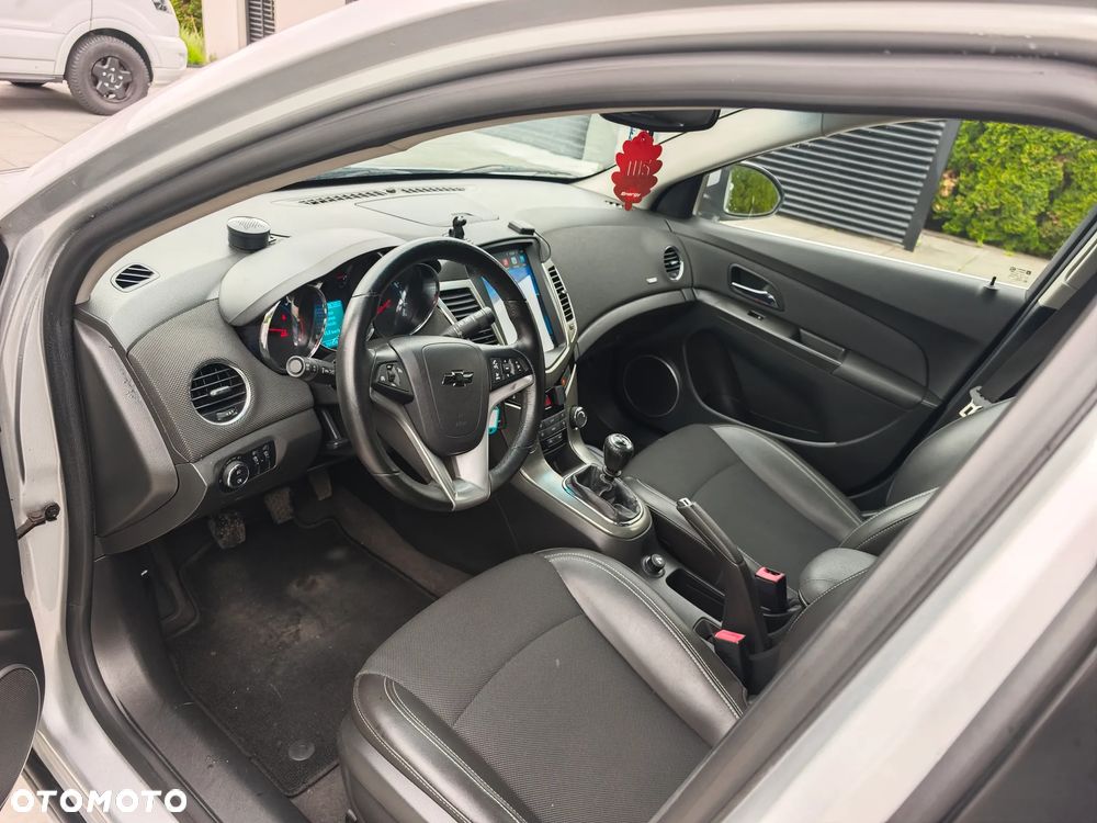 Chevrolet Cruze 1.7TD LT+ - 9