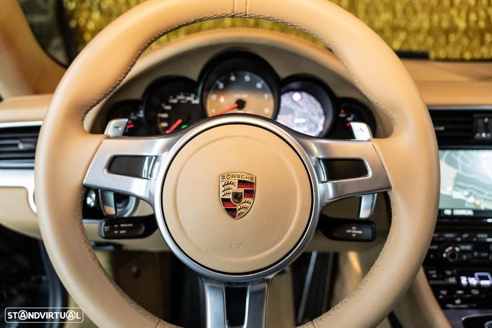 Porsche 911 Série F - 37