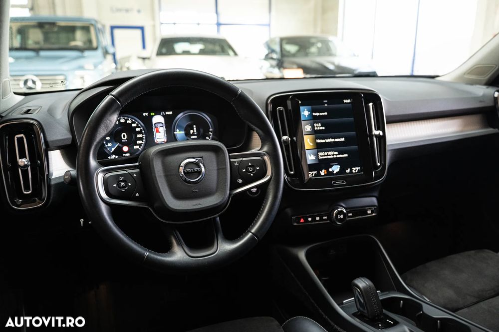 Volvo XC 40 Recharge T4 Twin Engine AT7 Inscription Expression - 28