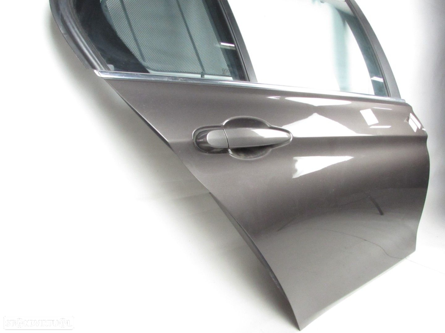 Porta Modelo Longo Direito/Trás Seminovo/ Original BMW 3 (F30, F80) 41007298538 - 2
