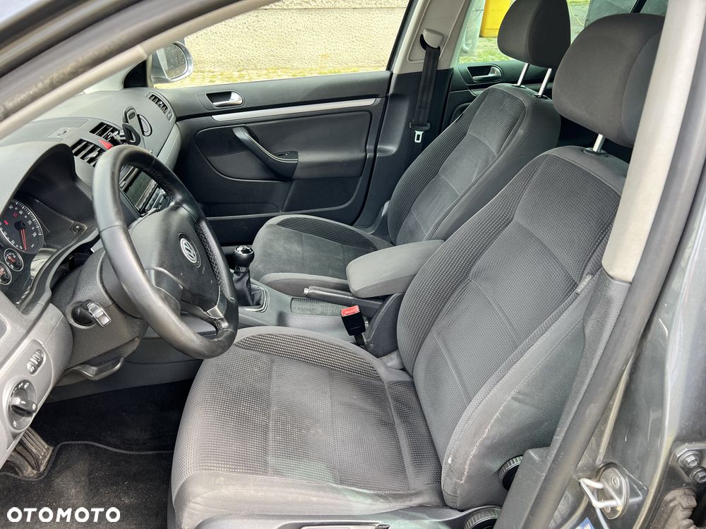 Volkswagen Golf - 12