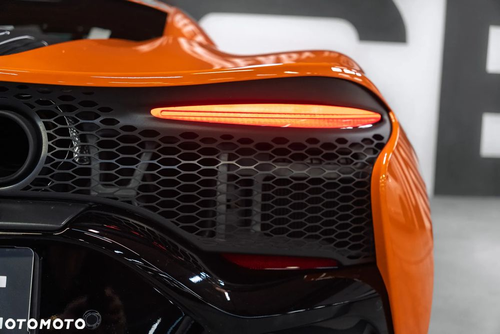 McLaren Artura - 28