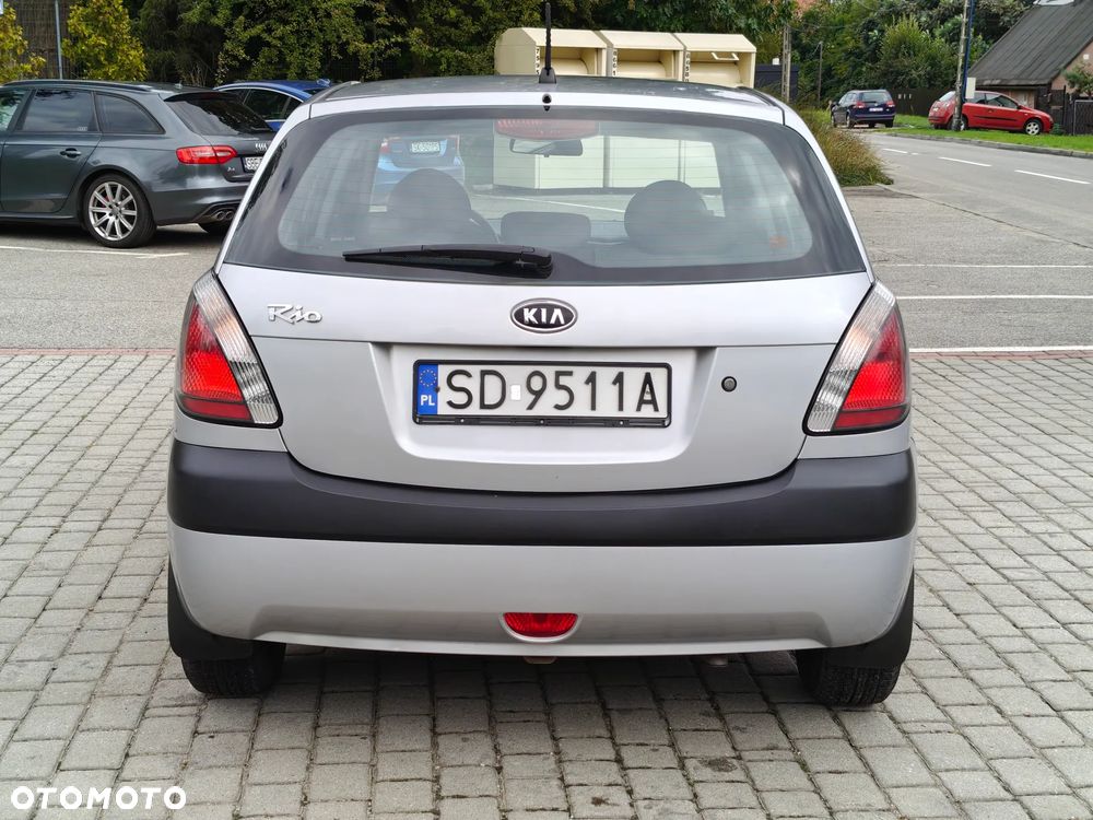 Kia Rio 1.4 Optimum + - 10