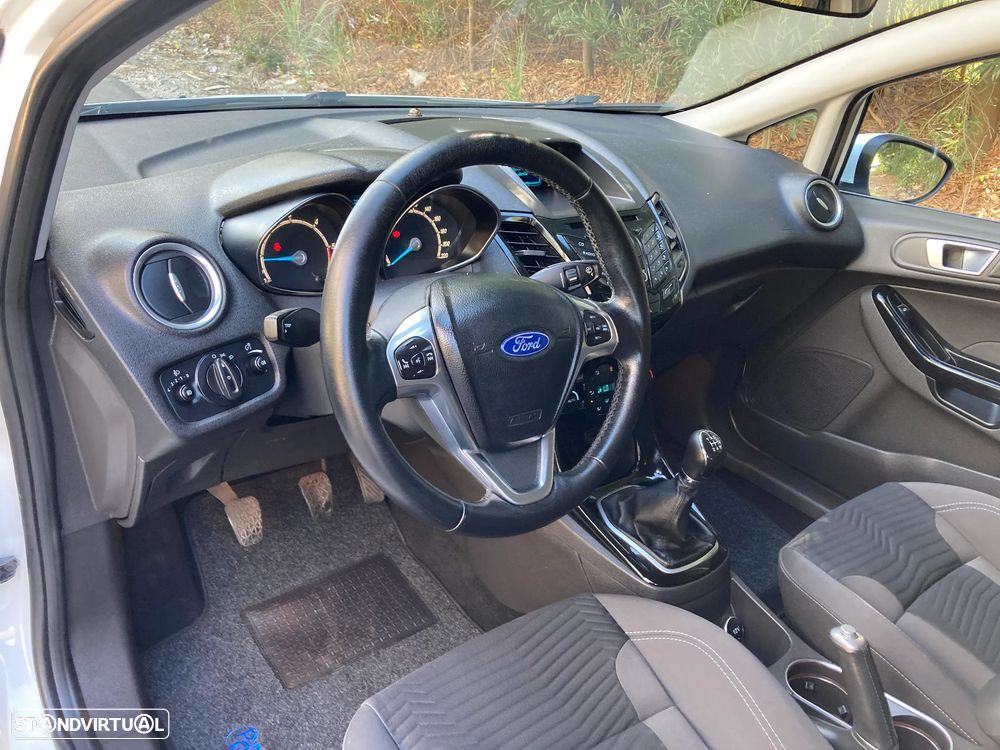 Ford Fiesta 1.5 TDCi Trend - 12