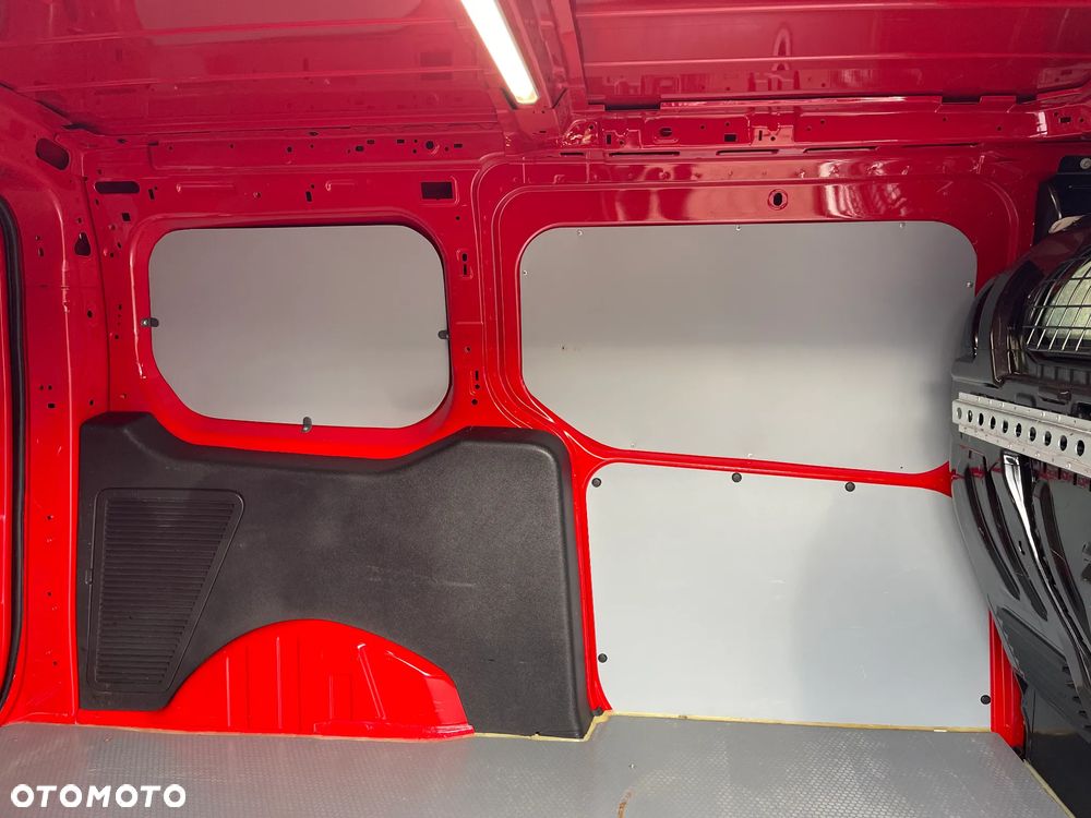 Ford Transit Connect L2 - 11