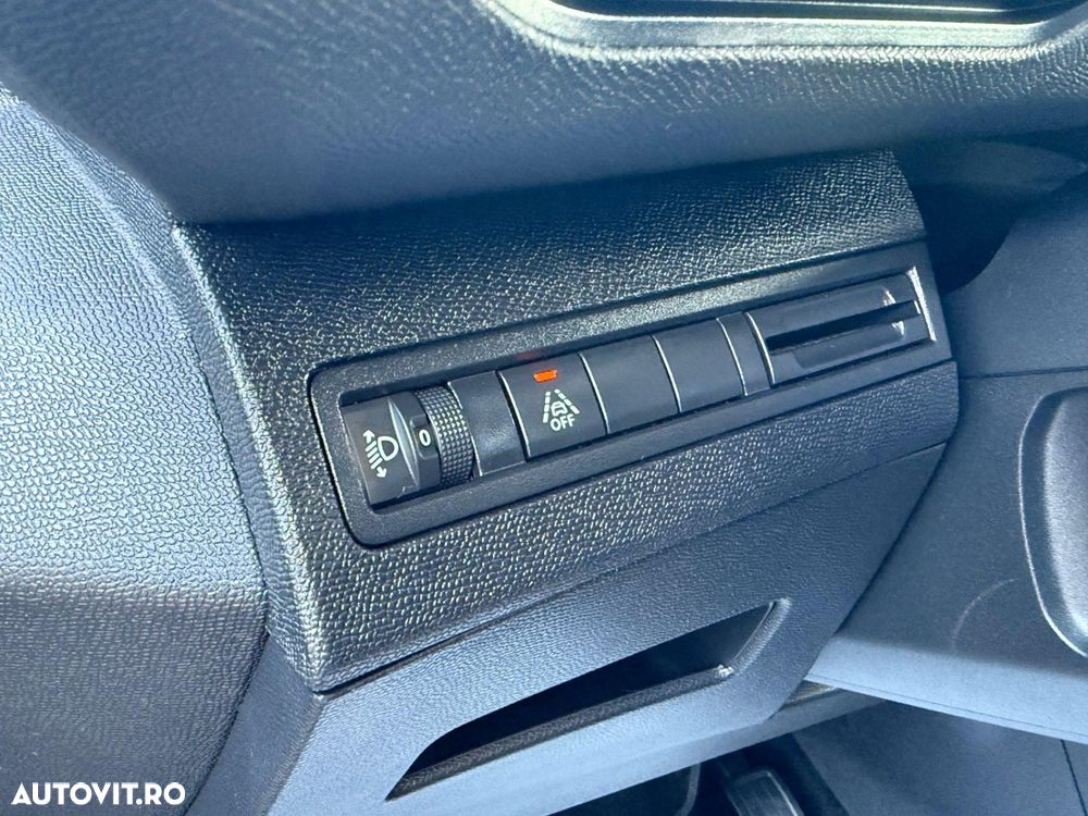 Peugeot 3008 PureTech 130 Stop & Start GPF EAT8 Allure Pack - 26