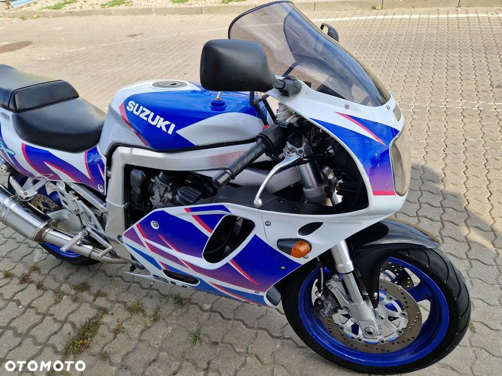 Suzuki GSX-R - 28