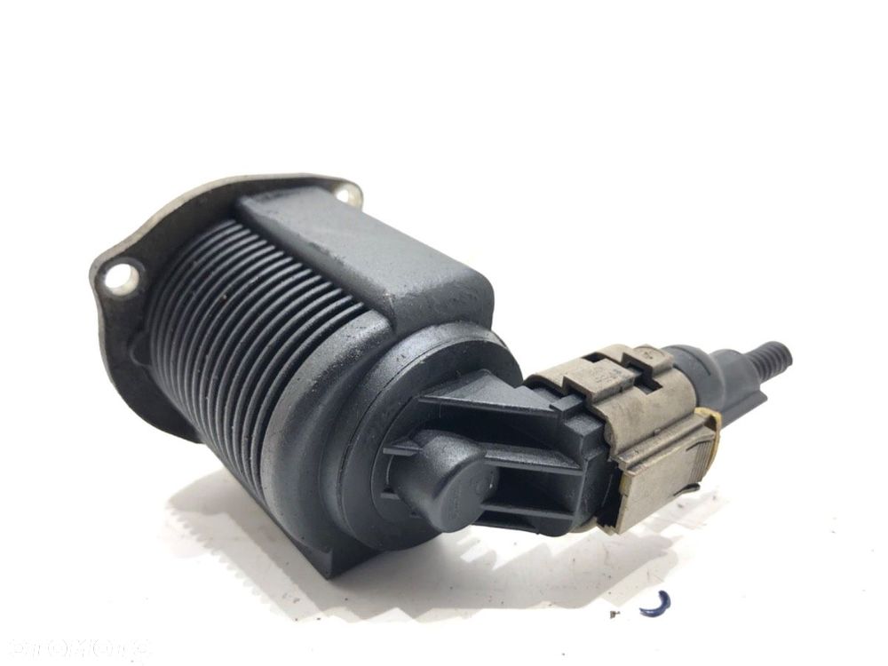 ZAWÓR EGR  SUZUKI SWIFT III (MZ, EZ) 2005 - 2022 1.3 DDiS (RS 413D) 51 kW [69 KM] olej napędowy - 2