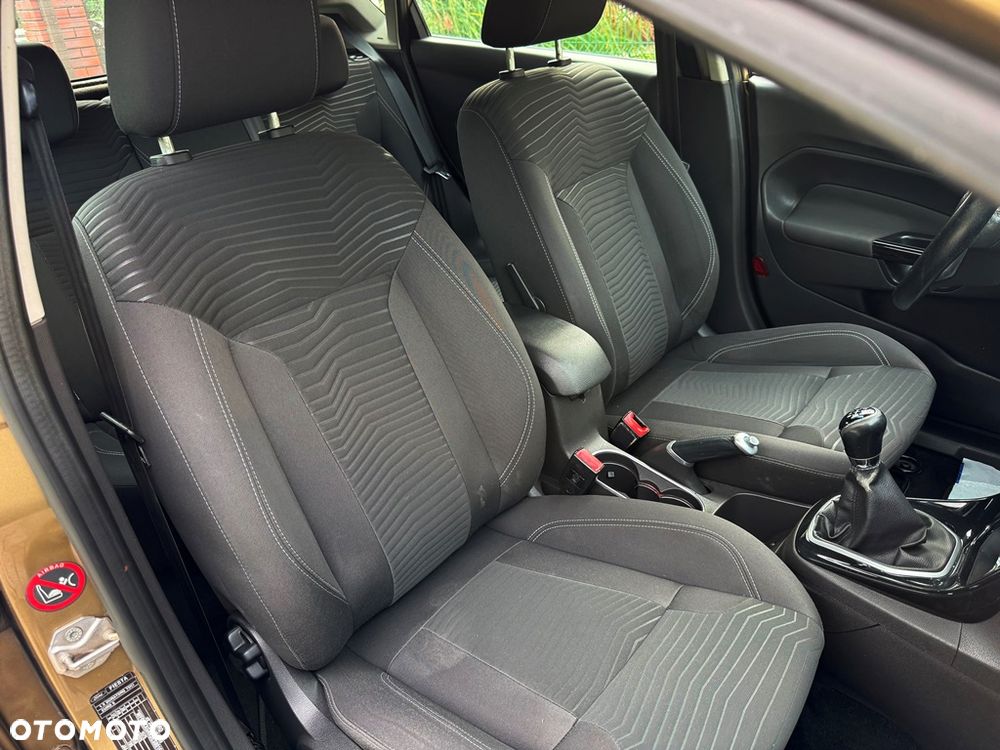 Ford Fiesta 1.5 TDCi St&St Ambiente - 27