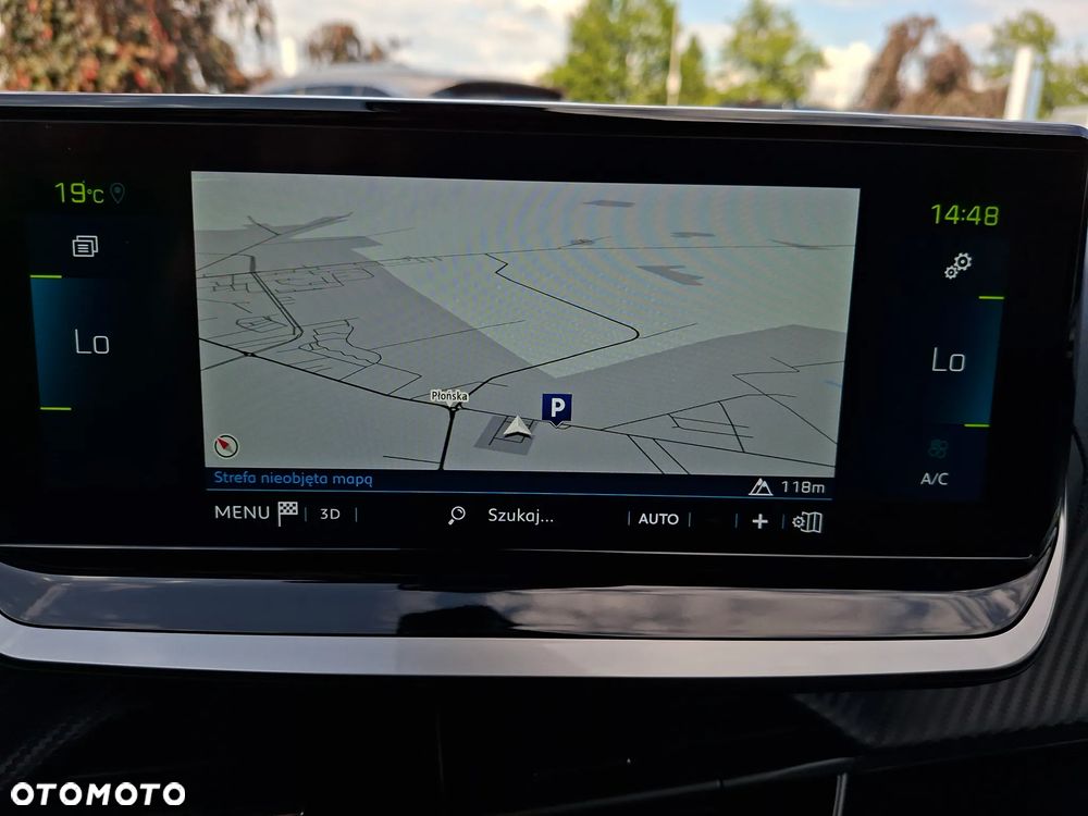 Peugeot 2008 50kWh Allure - 21